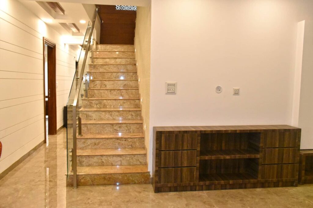 4BHK-06