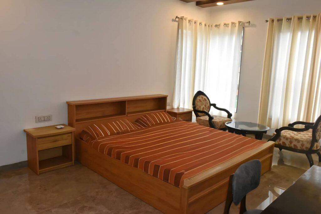 4BHK-16